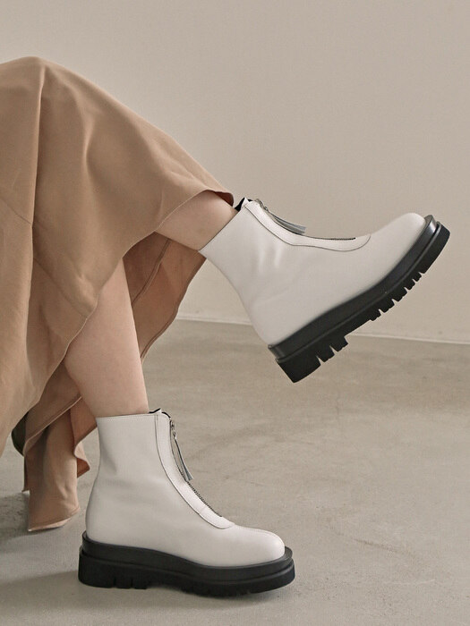1567 Mrvica Ankle Boots-white