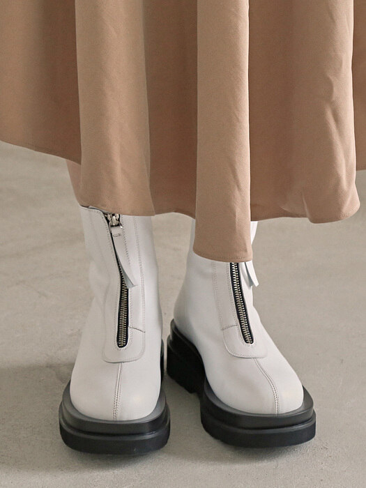 1567 Mrvica Ankle Boots-white
