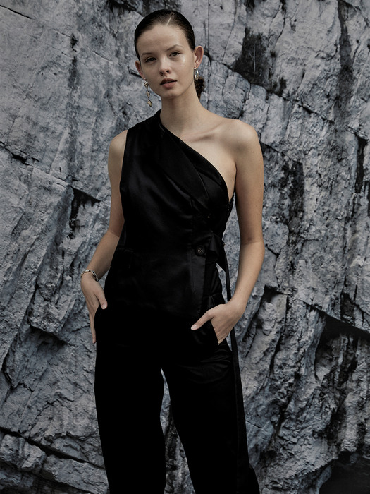 MATIERE One Shoulder Double Layered Wool Silk Jumpsuit_Black