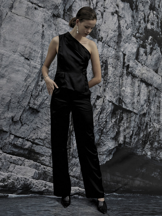 MATIERE One Shoulder Double Layered Wool Silk Jumpsuit_Black