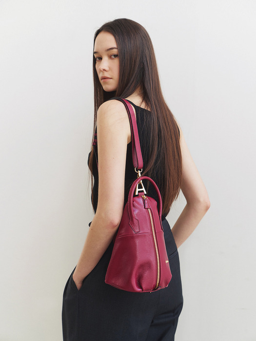 A BAG SLING BOMI BEET RED