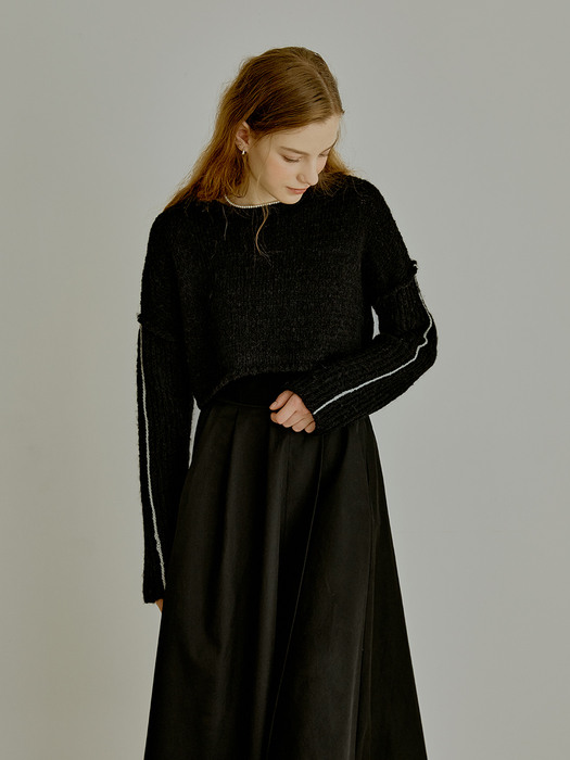 Stitch line crop knit (black)