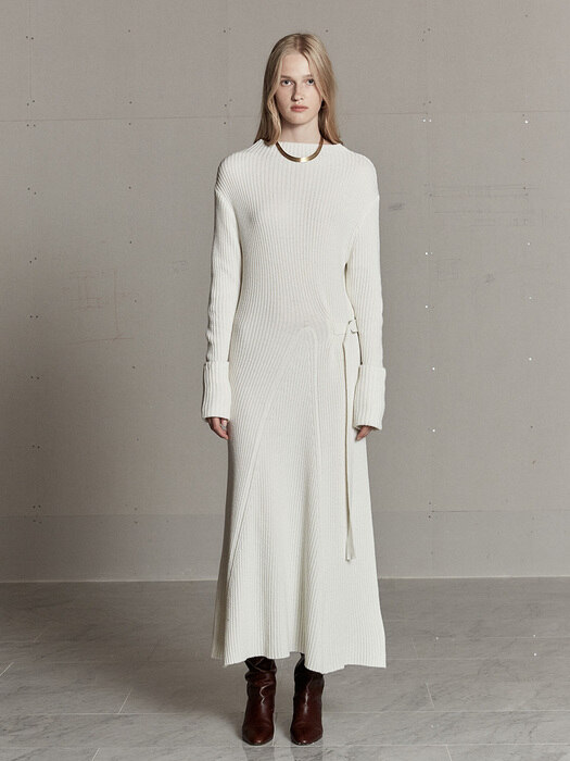 [SIGNATURE] MONET Cashmere Long Knit Dress_Ivory