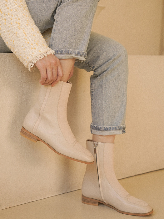GRETA - Leather Block Ankle Boots / Pale Ivory