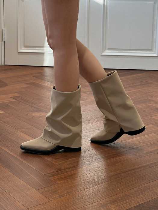 Hill Leg Warmer middle Boots beige