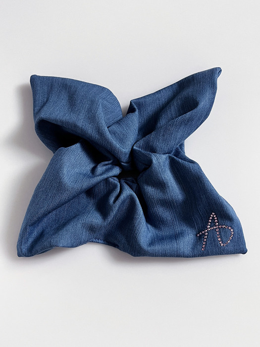 Denim Square Scrunchies / Mid Blue