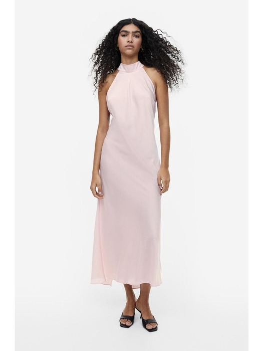 오픈백 새틴 드레스 라이트 핑크 1162200001