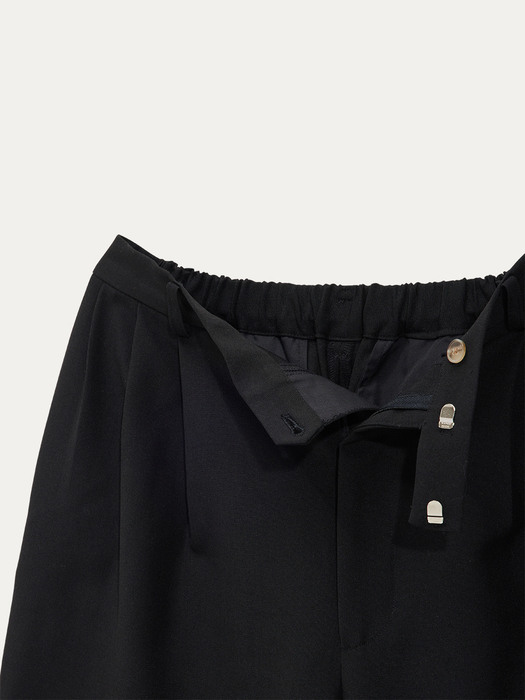 Curtain Shorts Black