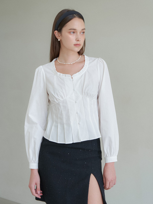 PLEATS DETAIL HEART NECK BLOUSE_WHITE