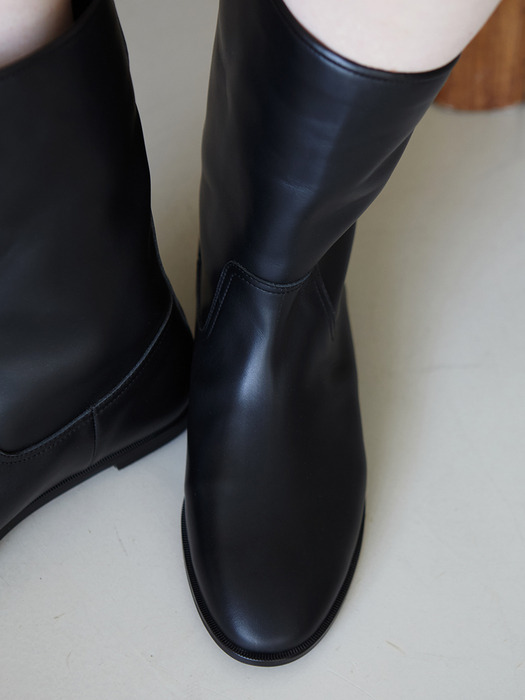 Mrc108 Soft Middle Boots (Black)