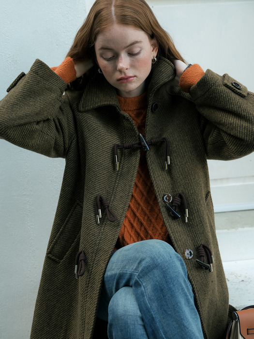 Cest_Raglan Sleeved wool coat