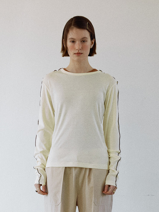 LINE POINTED LONGSLEEVE TS PALE YELLOW