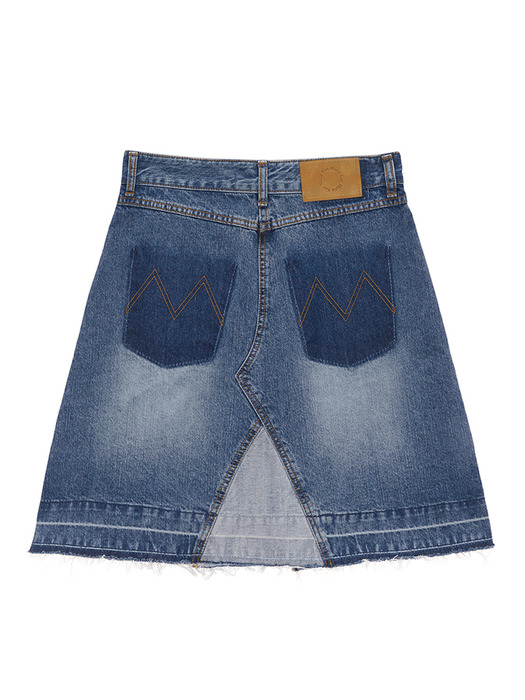 PLEATS POINT DENIM MIDI SKIRT IN BLUE