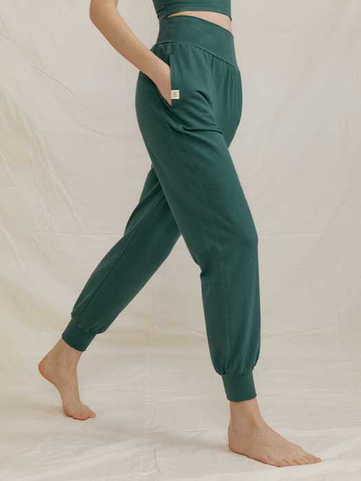 반다 카르마 팬츠