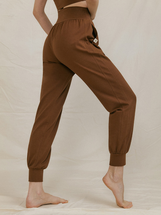 반다 카르마 팬츠