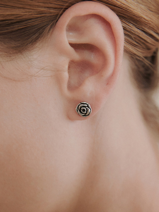 Bloom earring