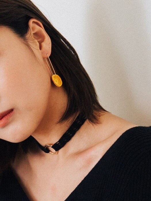 Sign knit earring (Yellow+Black)