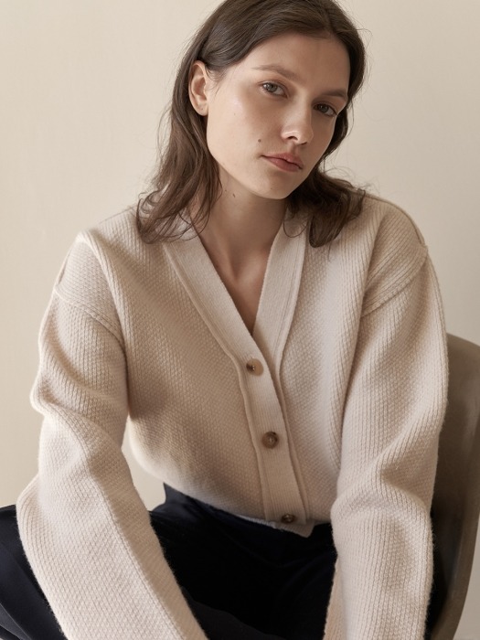 Alpha Cardigan (Ivory)