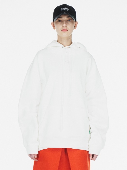 EMBROIDERY HOODIE WHITE