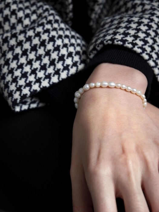 Ice Pearl Bracelet