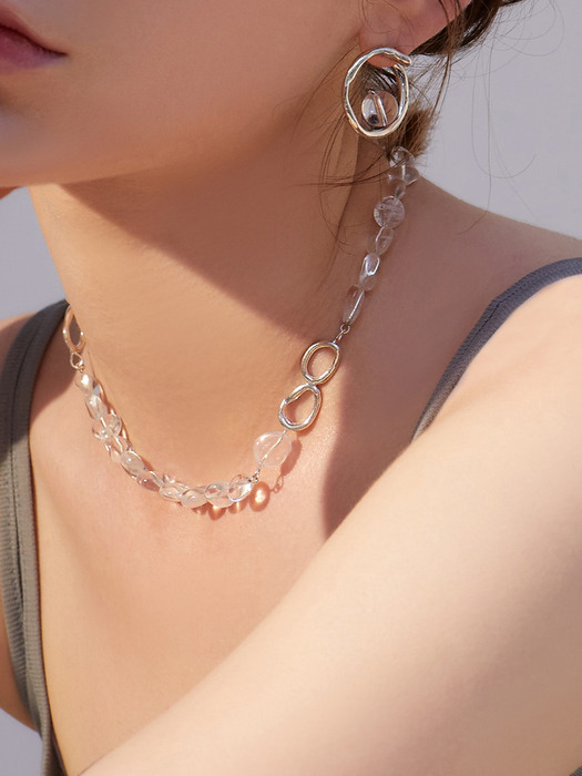Dreamlike Crystal Dew`drop` Necklace