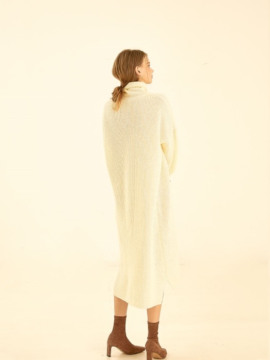 Loose turtle-neck knit dress[ivory]