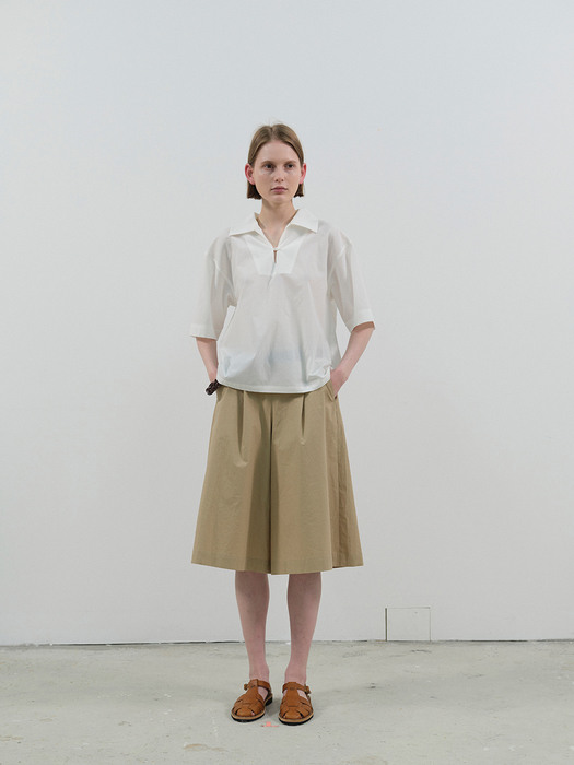 wide half pants (beige)