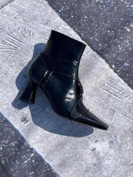 Hadley Ankle Boots / Y.08-B23 / BLACK