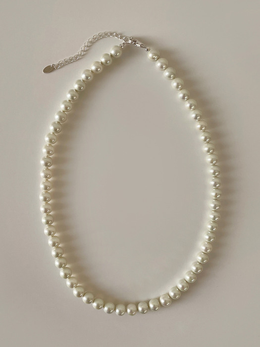 Curd pearl necklace