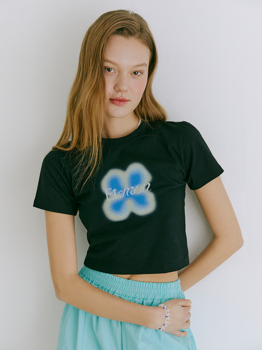 Blur Flower Crop T-shirt, Black
