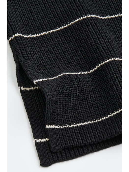 오버사이즈 리브니트 스웨터 블랙/스트라이프 1143203004