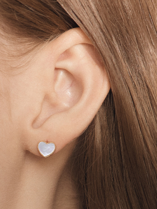Silver white heart Earring