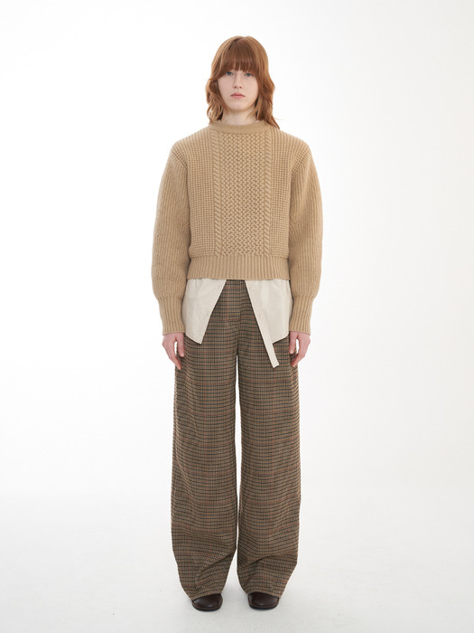 Crewneck Cable Volume Sleeve Knit Pullover_Beige