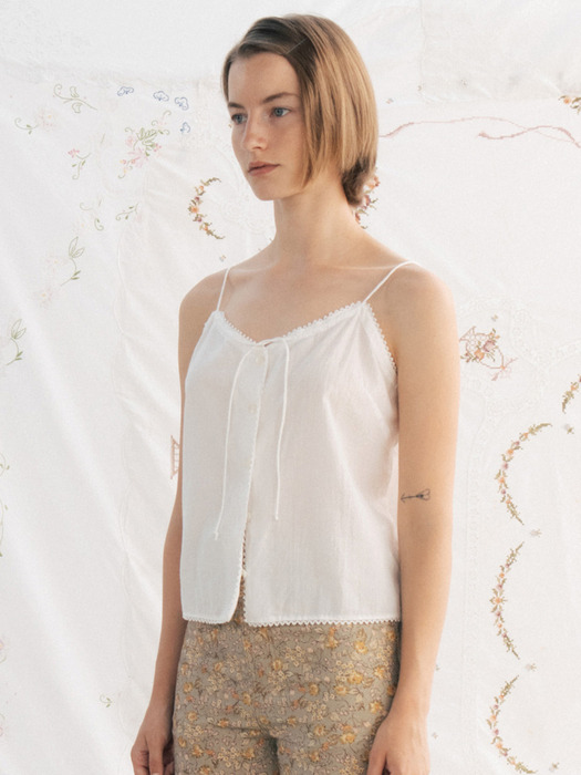 Via Berry lace sleeveless (Ivory)