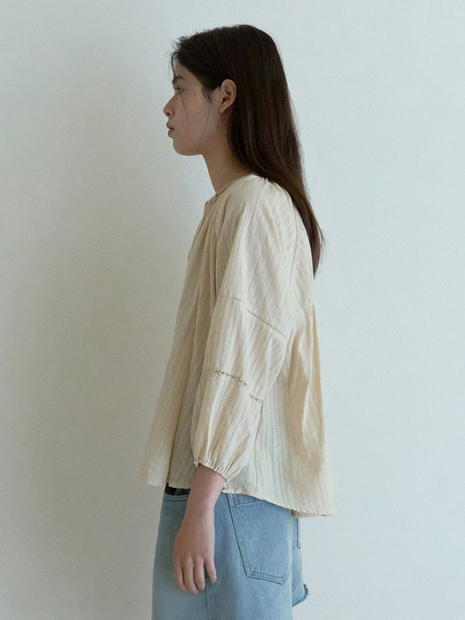 [online exclusive]new ares shirring blouse