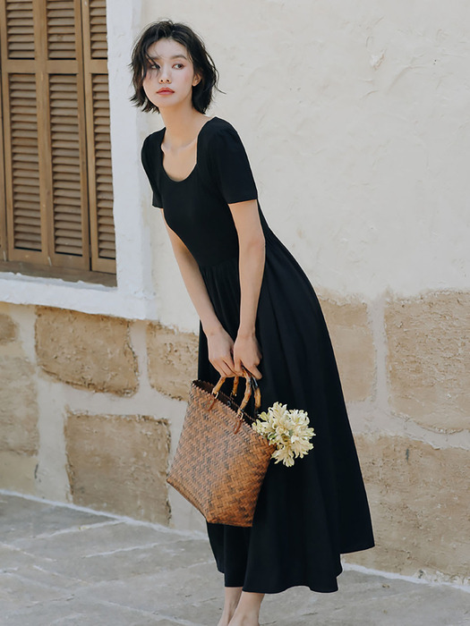 LS_Simple black long square pocket dress