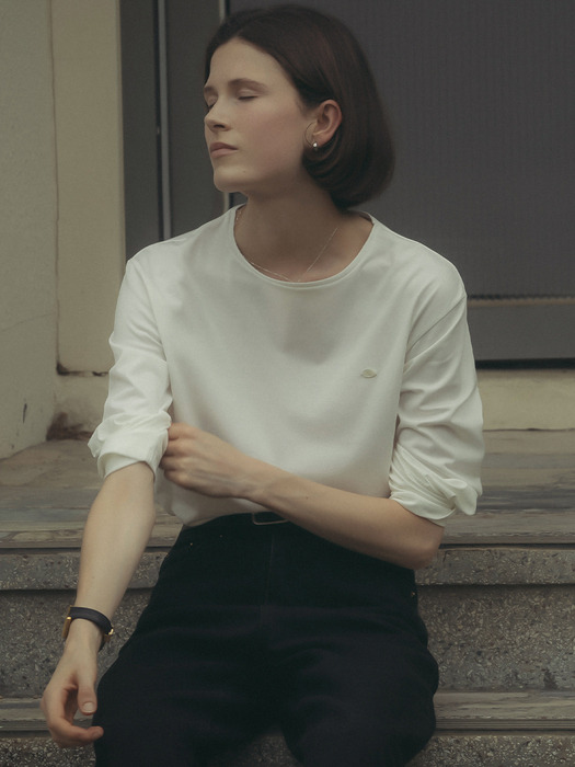 Soft basic logo long sleeved T-shirt_Ivory