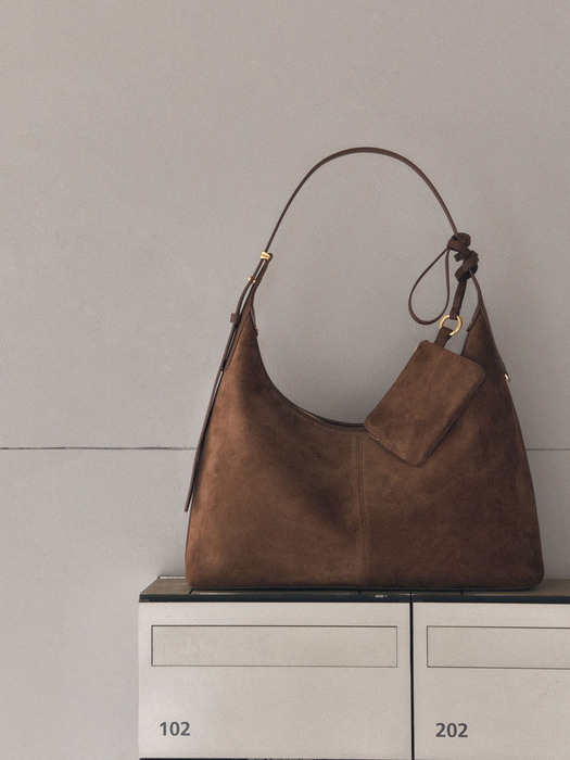 Veneta Hobo Bag Medium Chestnut