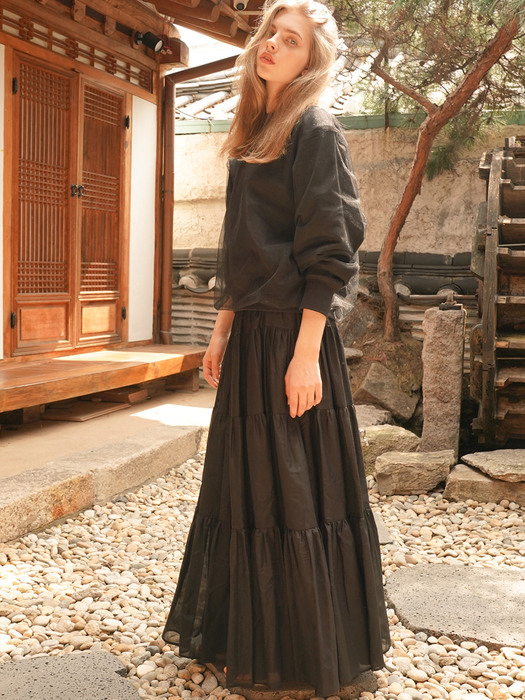 Cotton & silk - blended tiered maxi skirt in black