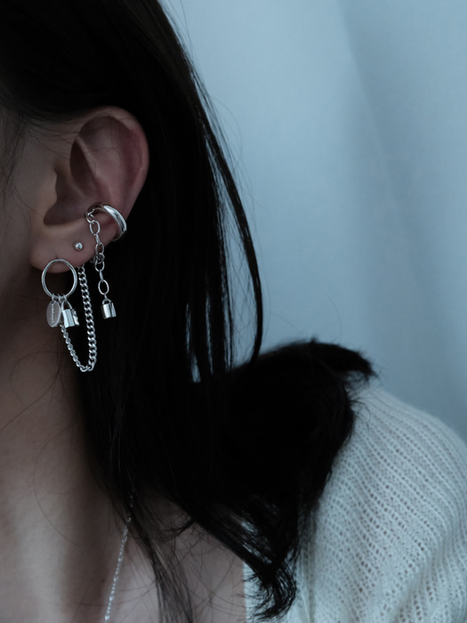 Oval lock earring(single)