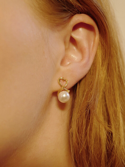 pearl heart ribbon earring