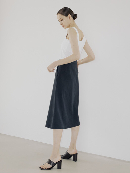 Buckle Linen Skirt - Navy