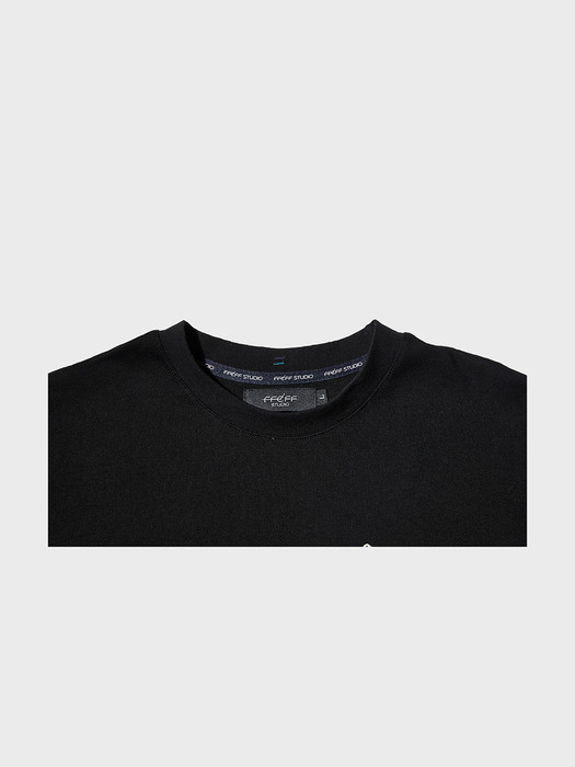 드로잉 자수 반팔 티셔츠 (블랙)