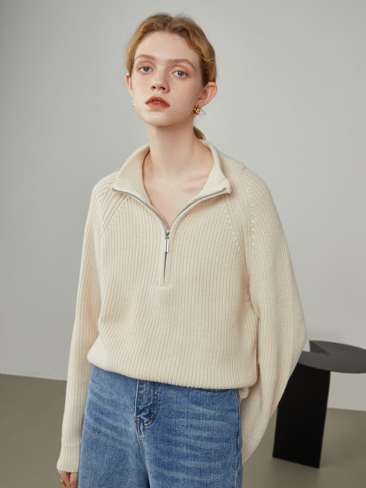 Half zip-up smooth sweater_beige