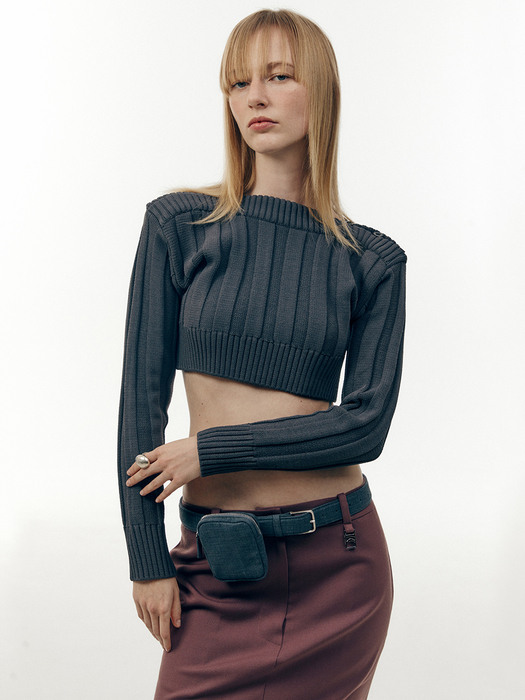 22PF BOAT-NECK CROP KNIT - CHARCOAL