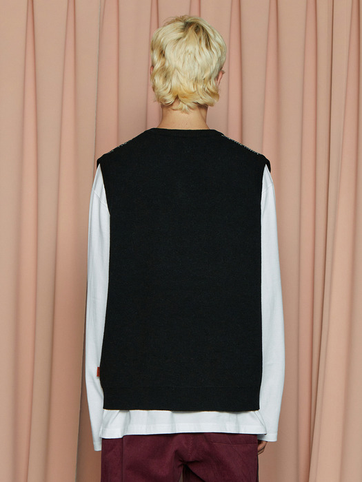 GRAPHIC KNIT VEST / BLACK