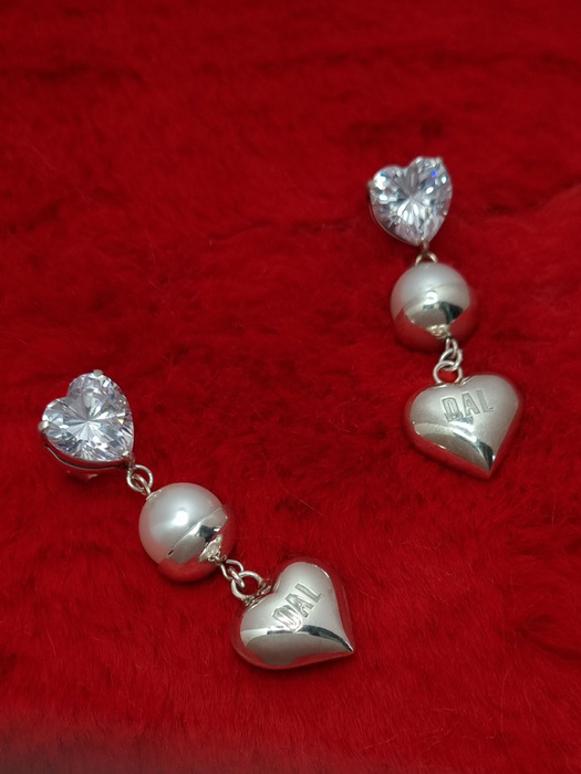 Twin Heart Pearl earring