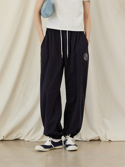 Moment Coolcotton Needlework Jogger Pants_Navy