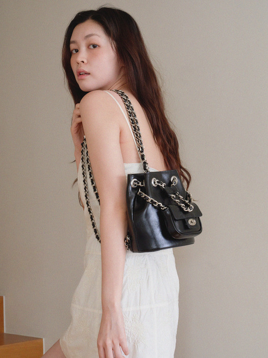 CHAIN MINI BAGPACK_(Silver) 2COLORS