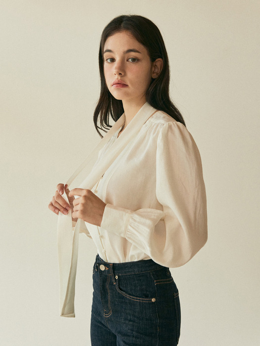 SILKY-TIED BLOUSE_IVORY